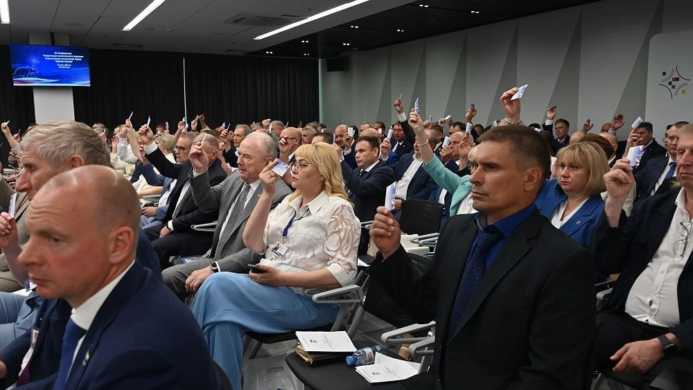 «Единая Россия» подвела итоги праймериз в Свердловской области: в голосовании приняли участие 356 тысяч человек