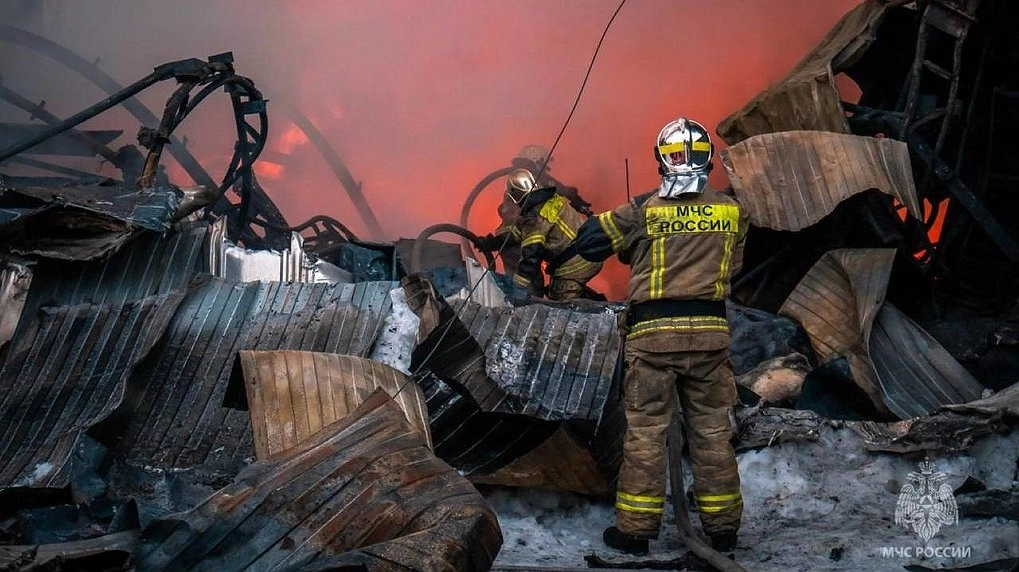 После пожара в Екатеринбурге в воздухе нашли опасные вещества