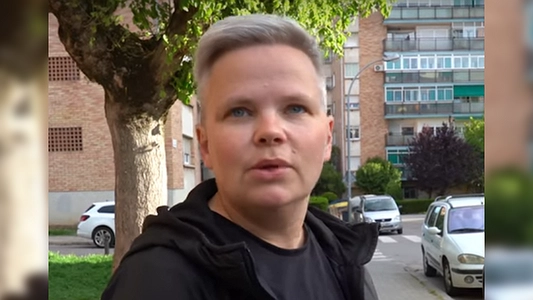 Юлию-Френсис Савиновских признали мужчиной в Испании