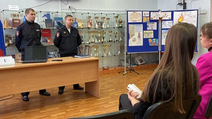 Начальник полиции Екатеринбурга уволился после скандального инцидента с микрофоном