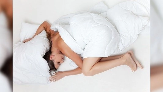 Главная картинка новости: Врачи опровергли теорию о важности 8-часового сна