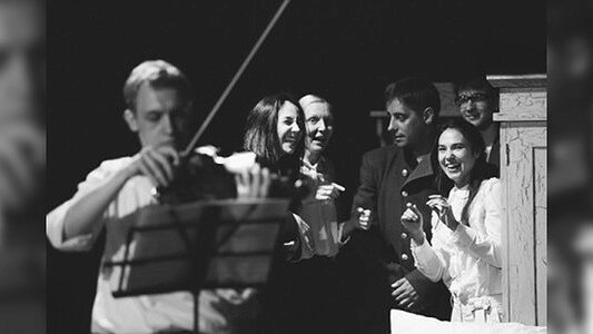 Главная картинка новости: «Реальный театр» в Екатеринбурге 2015: расписание 15 уникальных постановок с 4 по 9 сентября - 2 сентября 2015 год