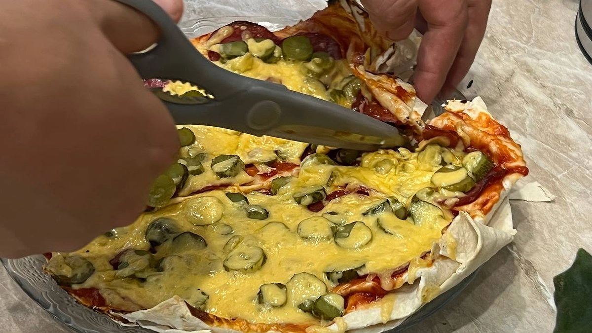 Главная картинка новости: Идеальное тесто для пиццы, которое получается у всех. Хрустящее и тонкое, замешивается за 10 минут