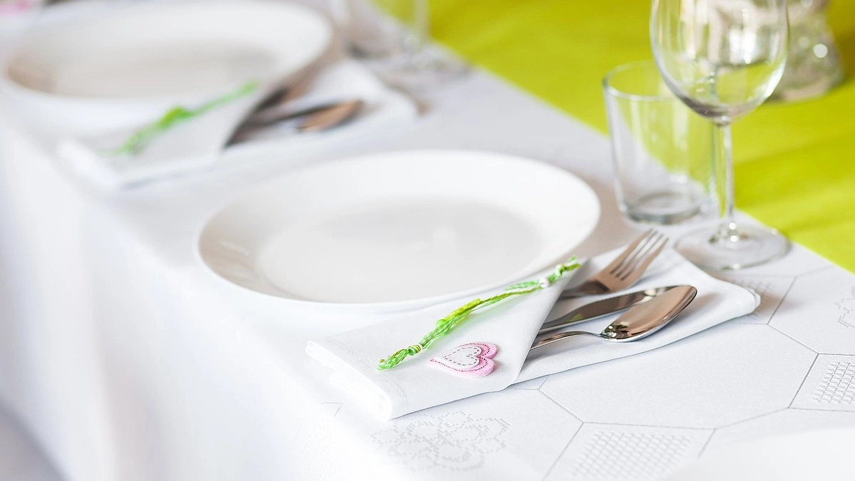 Из такой кухонной утвари нельзя есть! Самая опасная посуда, в которой полно токсинов