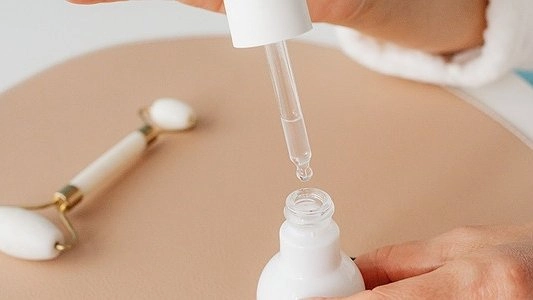 Антивозрастная сыворотка с гиалуроновой кислотой: советы от Dr. Pierre Ricaud