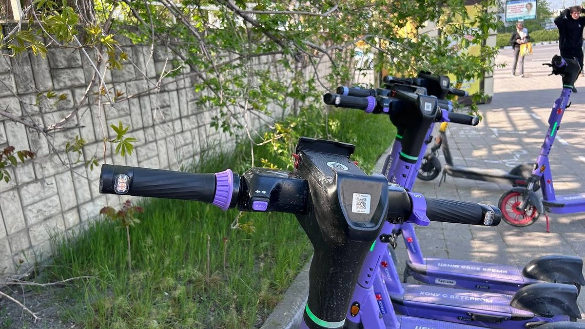 Главная картинка новости: Кикшеринговые компании сокращают парк электросамокатов в Екатеринбурге
