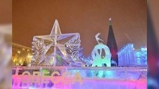 Ледовый городок работал 3 недели: его успели посетить почти 400 тысяч екатеринбуржцев