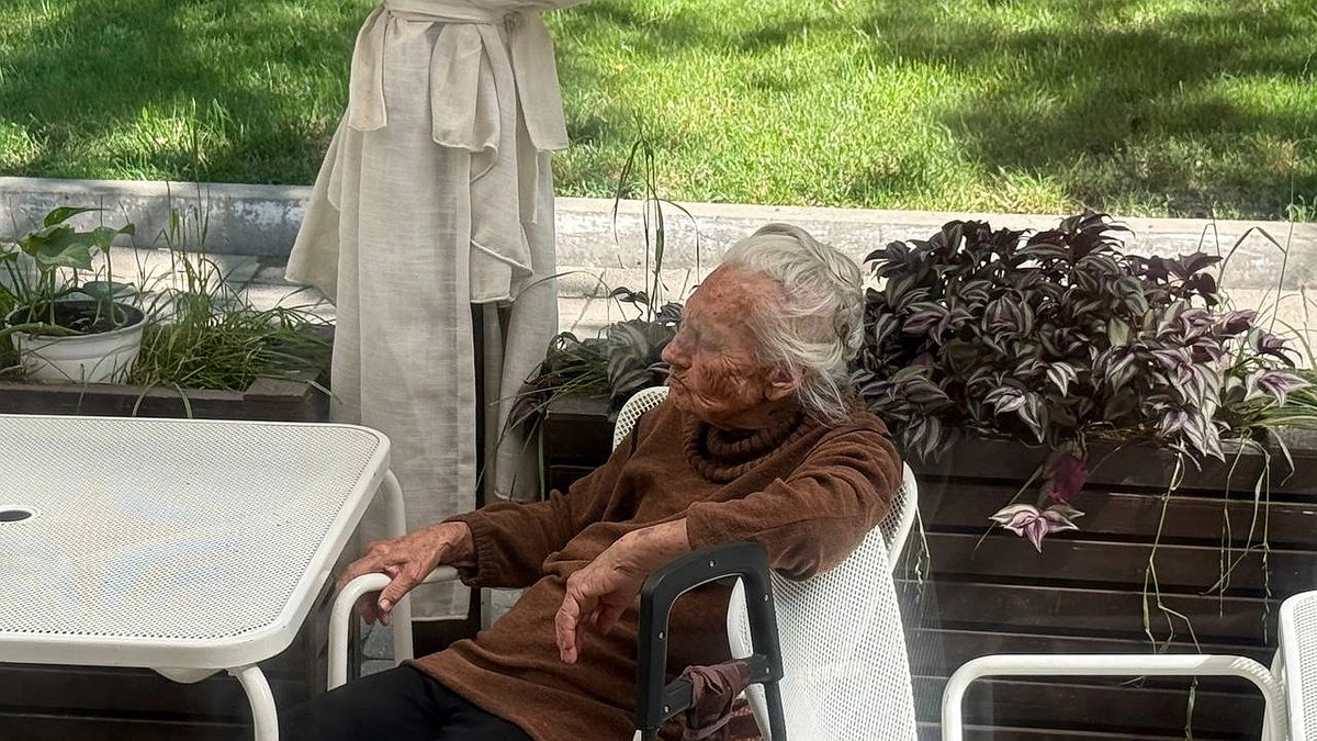 Доплата около 1500 рублей: надбавка к пенсии за стаж до 1991 года — кому положена и как получить