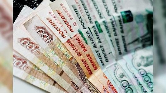 Свердловские депутаты отчитались о доходах. Кто заработал больше всех?