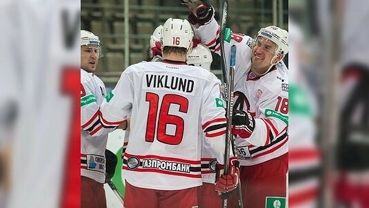 Главная картинка новости: «Автомобилист» из Екатеринбурга одержал победу над уфимским «Салаватом Юлаевым» - 14 января 2015 года