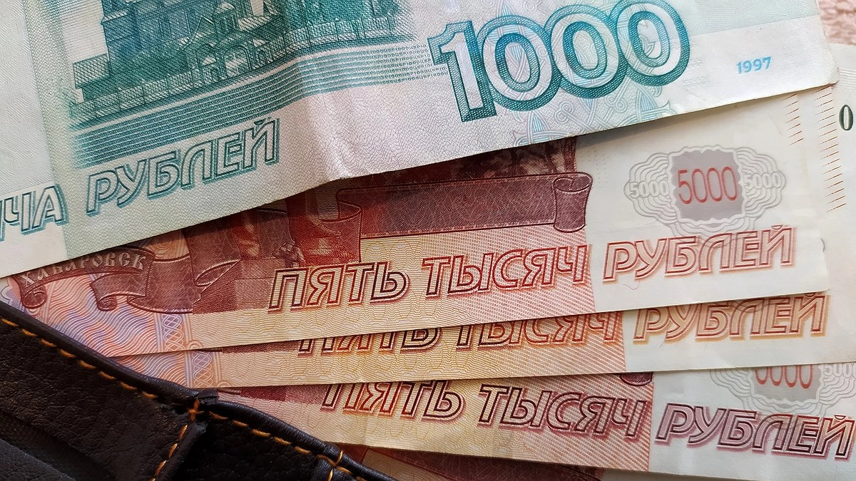 Главная картинка новости: Всем, у кого пенсия ниже 20 000 рублей — государство предоставит дополнительную выплату в 2026 году