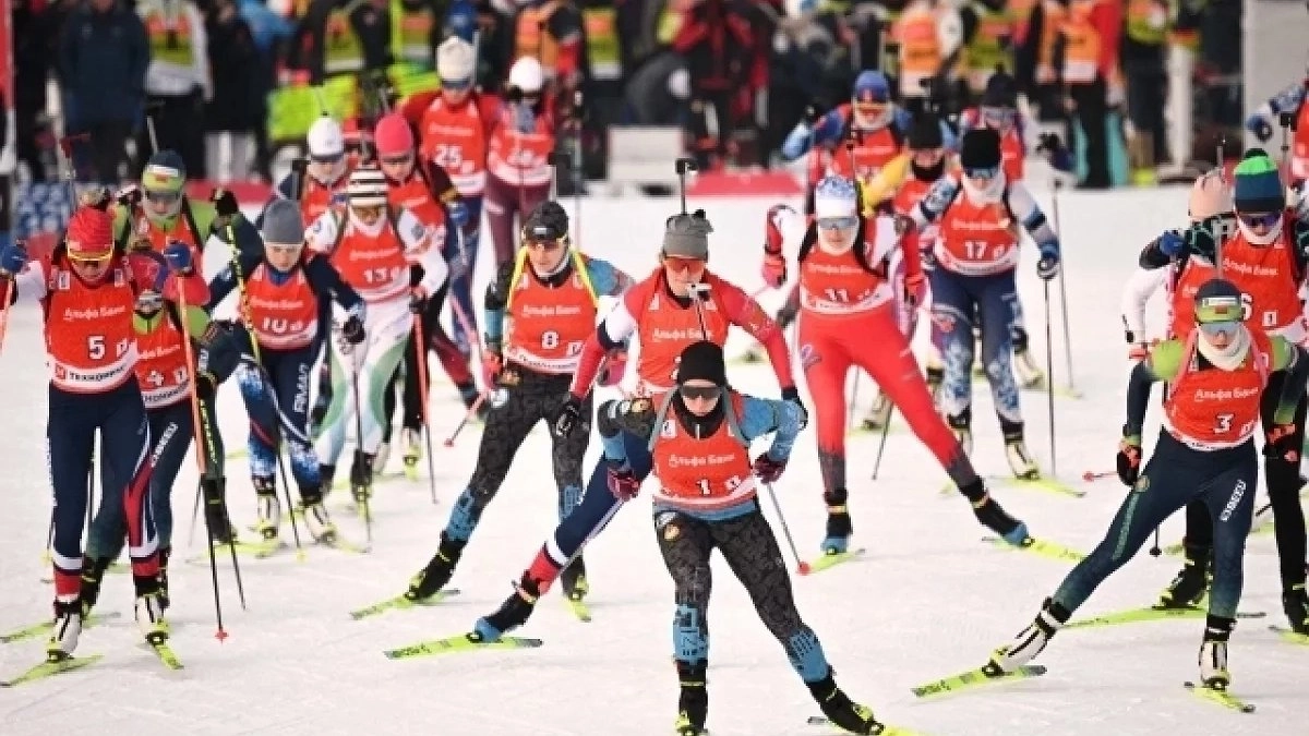 Главная картинка новости: Пять медалей свердловских биатлонистов на первенстве страны в Ижевске