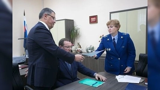 Мэрия Екатеринбурга получила предупреждение от прокуратуры из-за мусорных свалок в городе