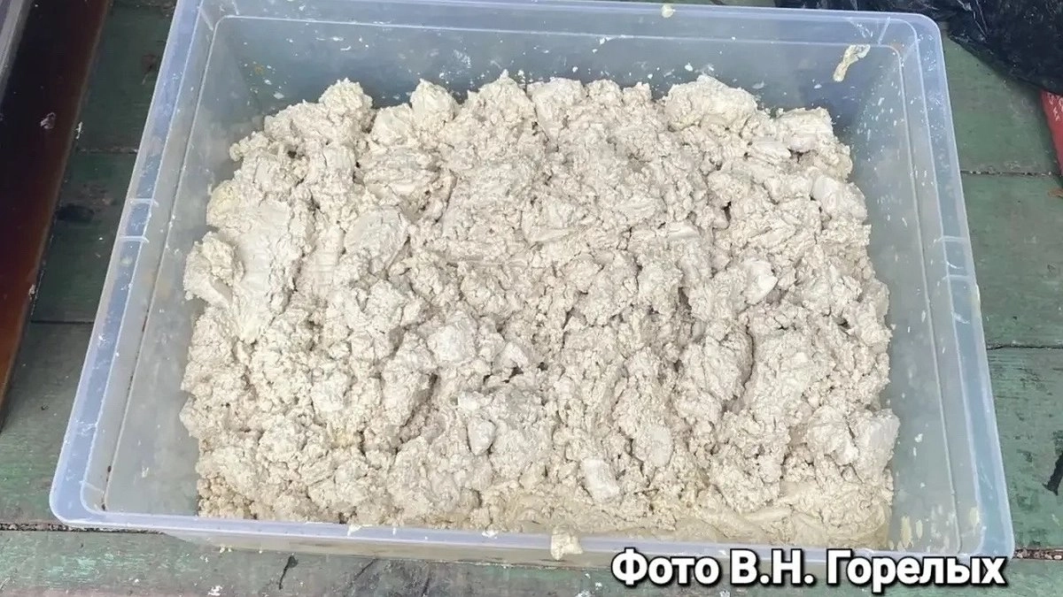 Юрист организовал нарколабораторию в частном доме, но ФСБ и полиция пришли с обыском