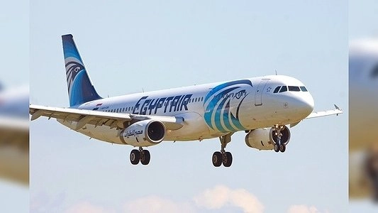 СМИ: самолет A320 авиакомпании EgyptAir рейс MS804, летевший из Парижа в Каир, перед падением развалился в воздухе