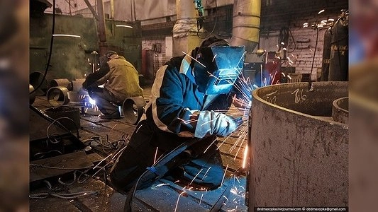В Полевском два мужчины подорвались на топливном баке грузовика - 3 мая 2015
