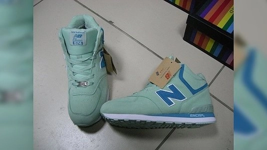 В ТЦ Екатеринбурга нашли 400 килограммов поддельных кроссовок известных брендов