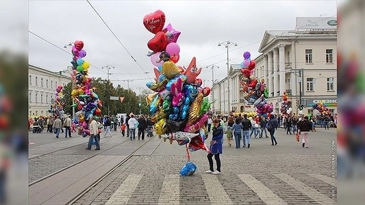 Главная картинка новости: Расписание Дня города в Екатеринбурге в 2015 году: время работы площадок, во сколько начнется салют – 15 августа 2015