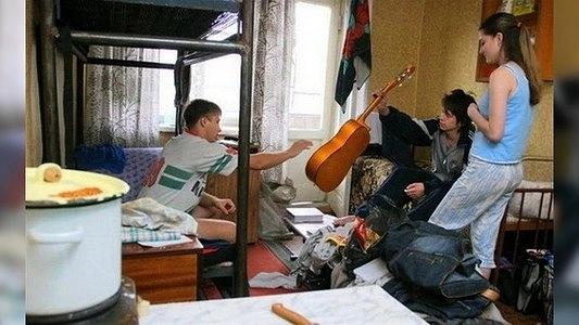 Студенты из Екатеринбурга подали жалобу в прокуратуру на директора