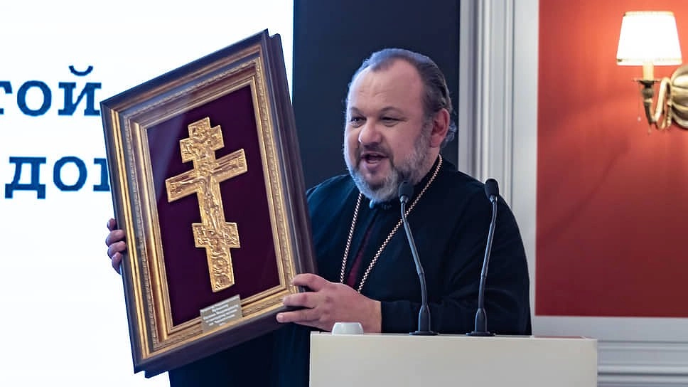 Главная картинка новости: Настоятель храма в Екатеринбурге предложил перенести День города из-за Успенского поста