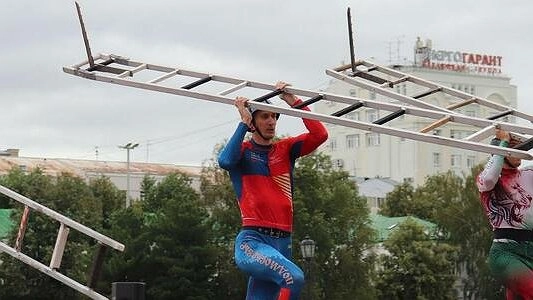 Главная картинка новости: В Екатеринбурге прошел главный в России чемпионат пожарных. НАШ фоторепортаж