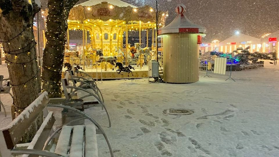 Новогодние праздники переносят из-за обстановке в стране: январские каникулы 2024-2025 больше не будут такими, как раньше