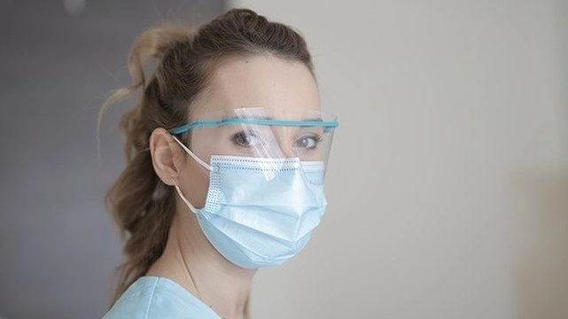 Часть екатеринбургских детсадов и школ перевели на дистант
