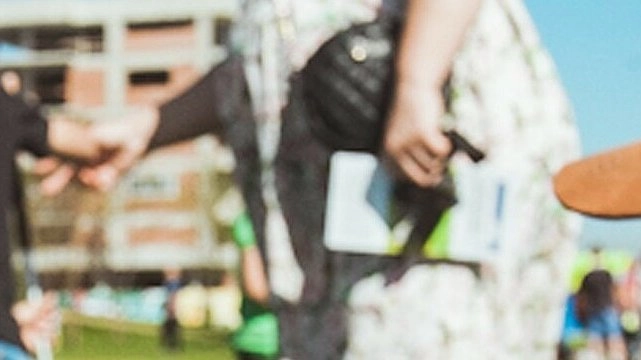 Главная картинка новости: Воспитательницу из Екатеринбурга уволили после того, как она пнула ребёнка