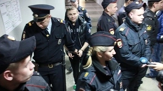 Обвиняемого в пытках полицейского из Заречного выпустили под залог в 500 тысяч рублей