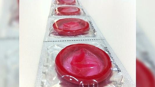 Главная картинка новости: Жители уральский столицы скупают интимные игрушки и презервативы из-за карантина