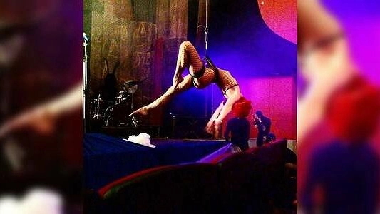 Синий бархат в Екатеринбурге: высокая эротика или трэш?