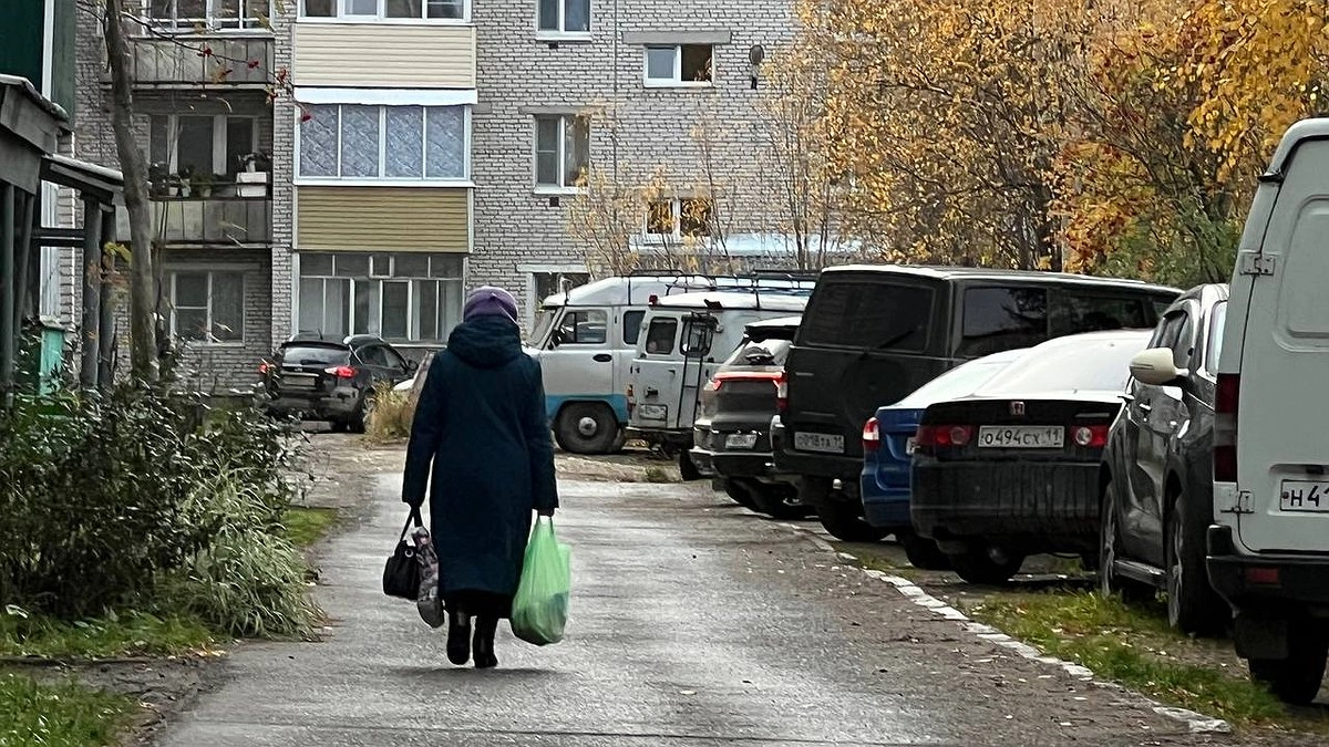 Пенсионер, потерявший супруга, может в одночасье лишиться и своей квартиры. Юрист объясняет, как избежать катастрофы