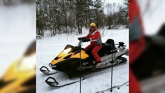 Главная картинка новости: Как жители Екатеринбурга проводят новогодние каникулы: фантастичные леса Урала и гонки на снегоходах