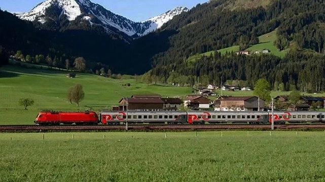 Единственный круизный рейс: из Екатеринбурга на Кавказ отправится туристический поезд 