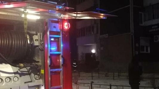 Главная картинка новости: Надышался дымом: в Екатеринбурге при пожаре погиб пенсионер