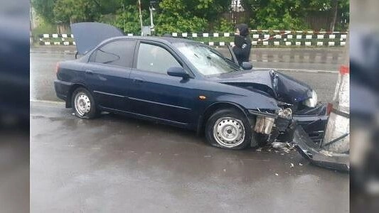 Главная картинка новости: В Екатеринбурге ночью водитель сбил пьяную компанию, а в ответ у него угнали машину