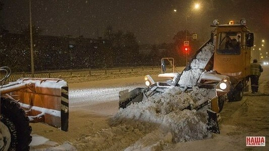 За выходные с улиц Екатеринбурга вывезли 15 тысяч тонн снега