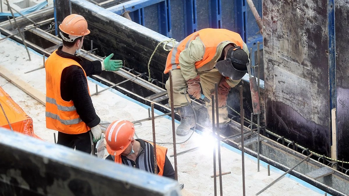 На Урале фиксируют спад миграции: число приезжих из-за рубежа в Свердловской области сократилось