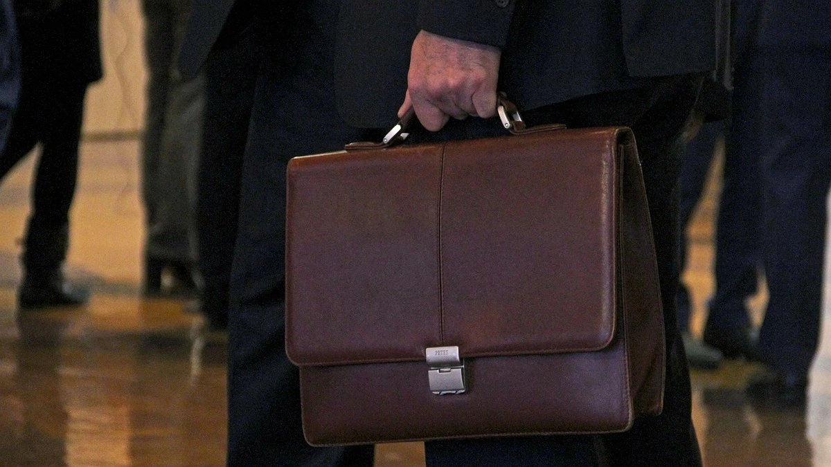 Первый замглавы аппарата губернатора Свердловской области Владимир Черепанов ушел в отставку