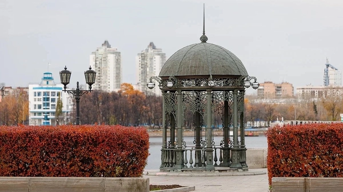 Екатеринбургу — 302. Почему у города два дня рождения и что ждем в 2073 году