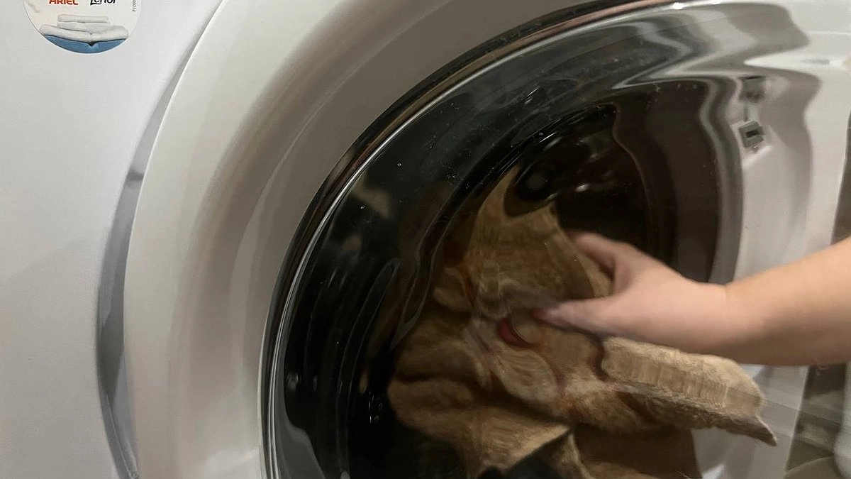 Выкинула все отбеливатели: доступное средство без хлора — справляется с любыми пятнами