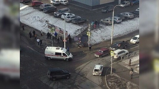 Главная картинка новости: ДТП в Екатеринбурге: на Ботанике паркетник Хонда сбил девушку-пешехода - фото 23 февраля 2015 года