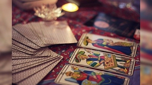 Главная картинка новости: 10 самых интересных гаданий на Рождество и новогодние каникулы