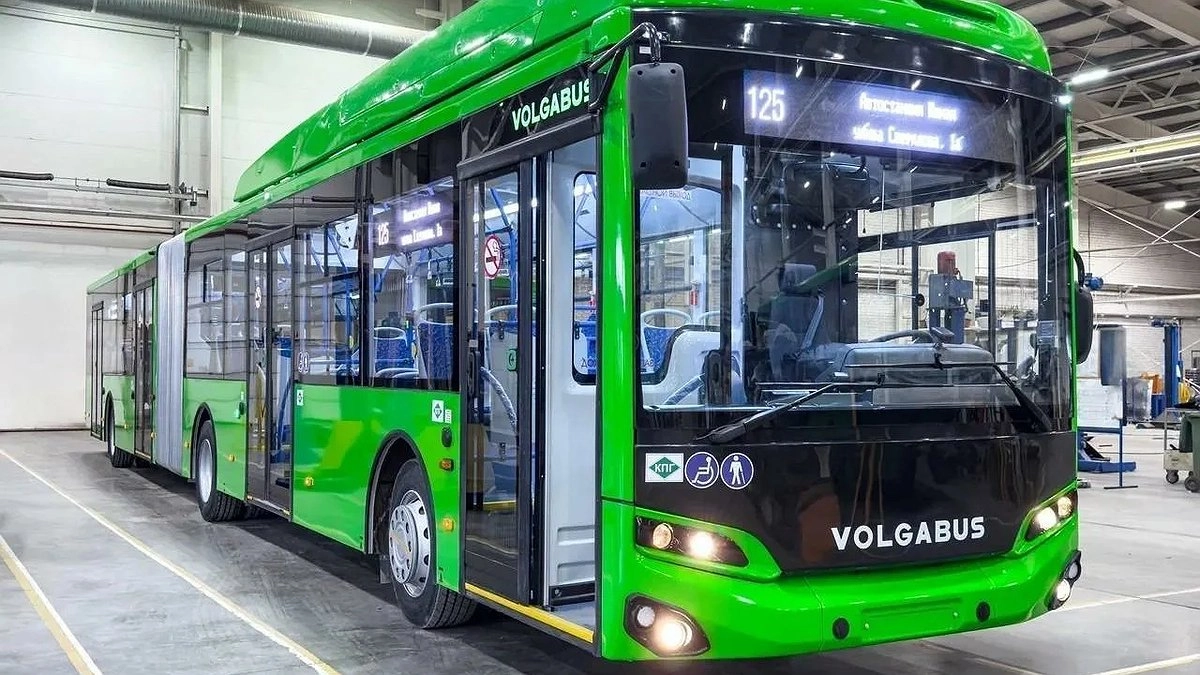 Екатеринбург наращивает мощь: на городские маршруты выйдут новые автобусы-гармошки