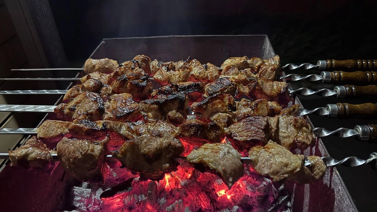 Шашлычный сезон под угрозой: синоптики дали прогноз на майские праздники