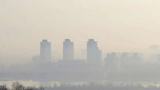 На Екатеринбург опустился густой туман