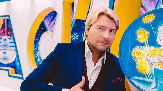 Главная картинка новости: Николай Басков подарил пенсионерке из Екатеринбурга миллион на оплату кредита