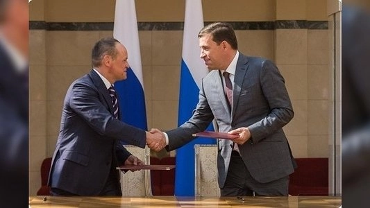 «Газпром нефть» подписала договор об импортозамещении с Свердловской областью