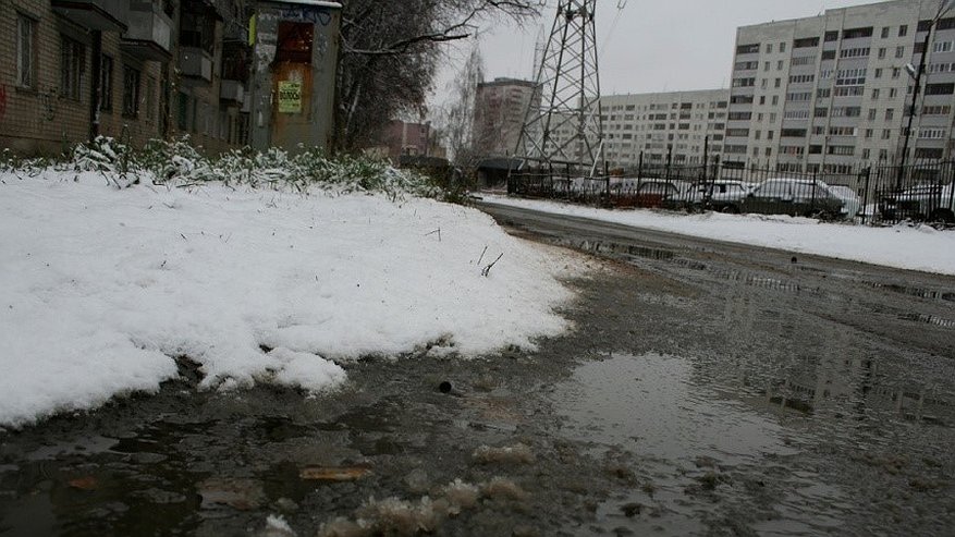 После 30-градусной жары засыпет снегом: погода в Екатеринбурге не устаёт удивлять аномалиями