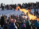 Тысячи бесплатных блинов съели жители Екатеринбурга во время празднования Масленицы